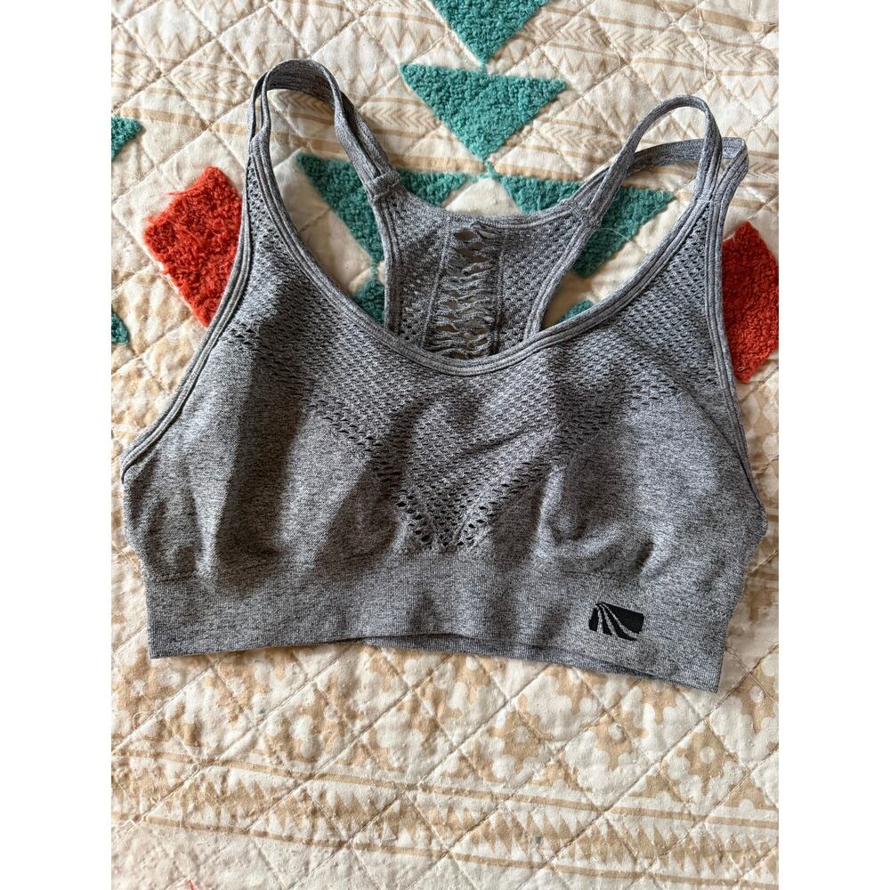 Gray Seamless Sports Bra Small Open Knit Racerback Strappy Workout Crop Top